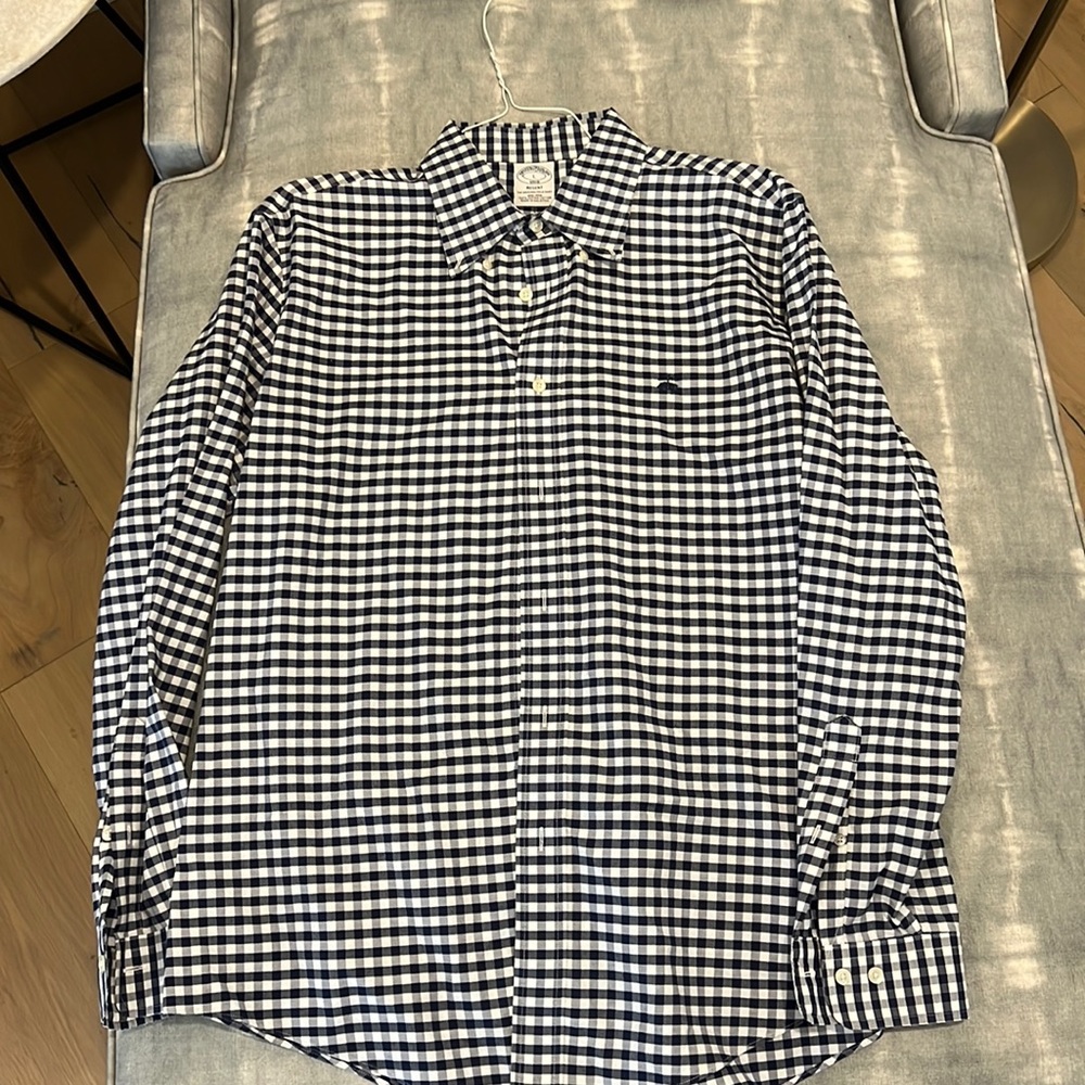 Brooks Brothers No Iron Large Shirt
